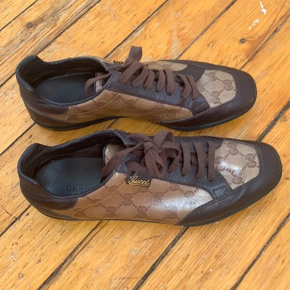 Shoes - Picture 2 of 4